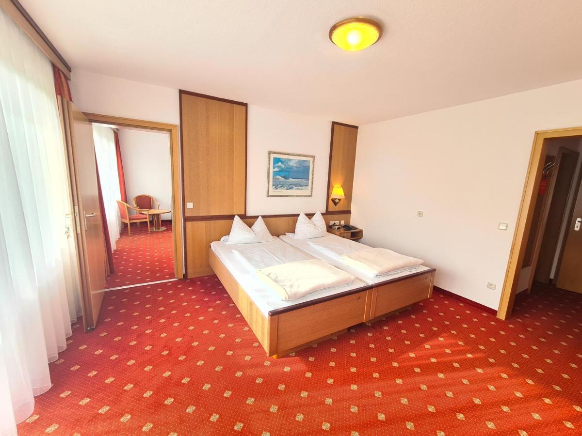 Thermenhotel Tannenhof - Ihr Wohlfuehl-Hotel Бад-Фюссінг Екстер'єр фото