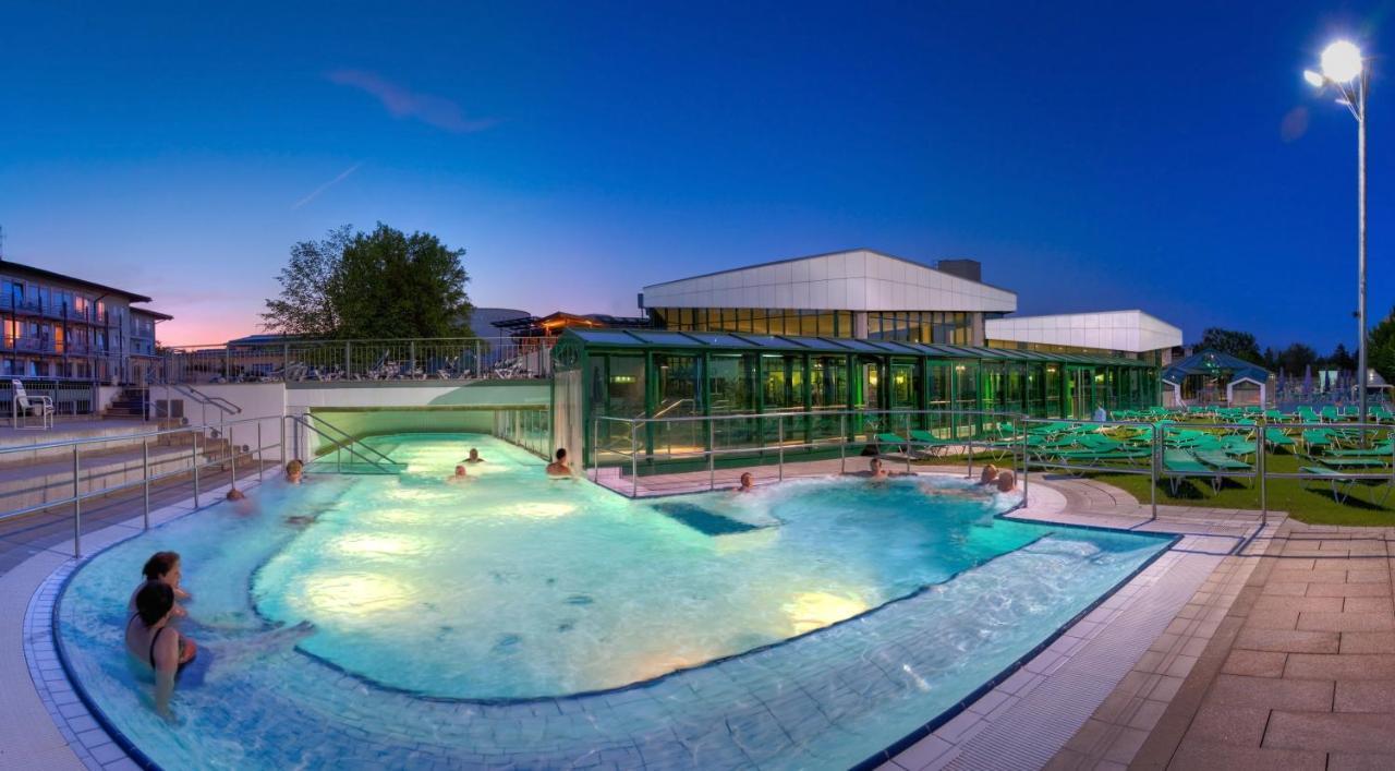 Thermenhotel Tannenhof - Ihr Wohlfuehl-Hotel Бад-Фюссінг Екстер'єр фото